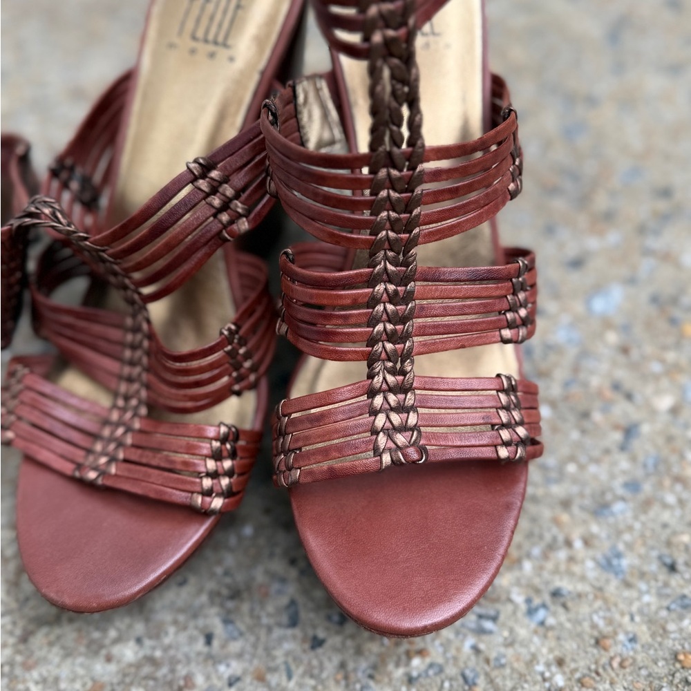 Pelle Moda Women's Wedges - Size 7.5 - Picture 3 of 15